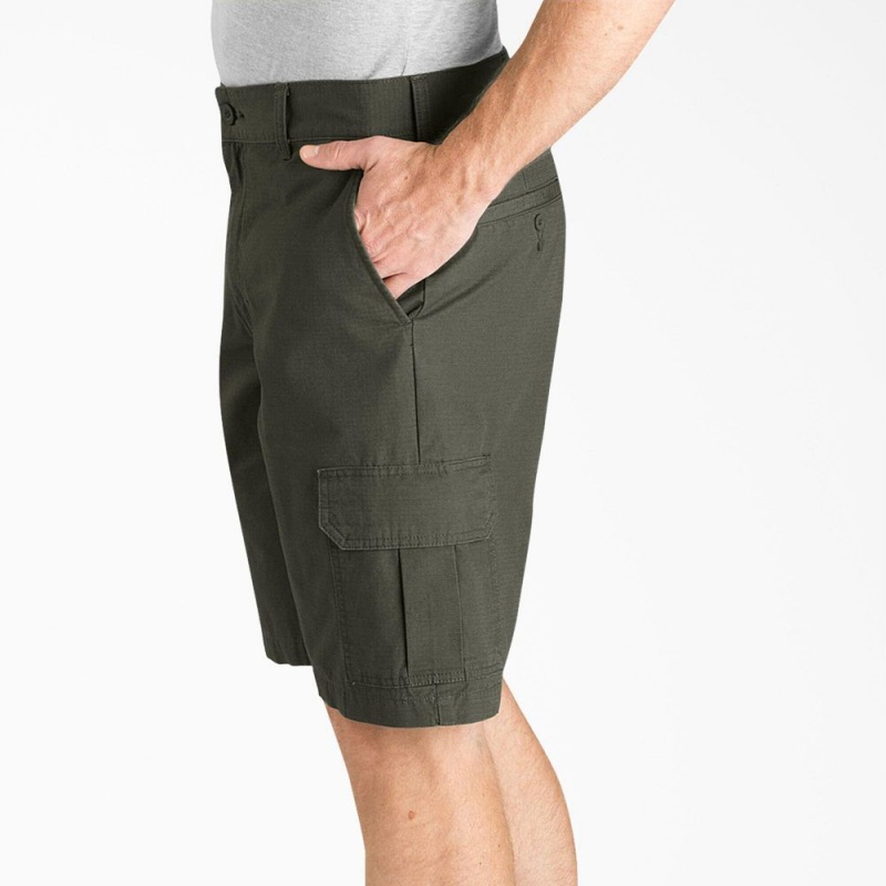 Men's Dickies Relaxed Fit Ripstop Cargo Shorts Green | 4896325-PO